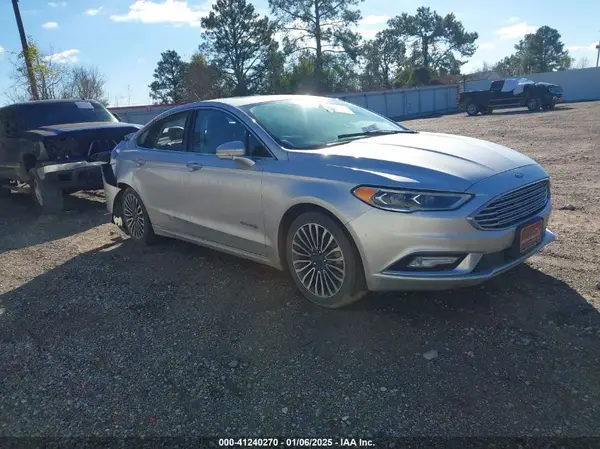 3FA6P0RU1JR132316 2018 FORD FUSION - Image 1