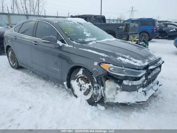 3FA6P0RU1JR215406 2018 FORD FUSION - Image 1