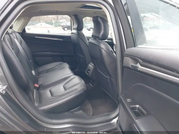 3FA6P0RU1JR220881 2018 FORD FUSION - Image 8
