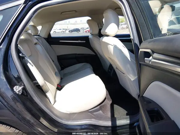 3FA6P0RU1JR246817 2018 FORD FUSION - Image 8