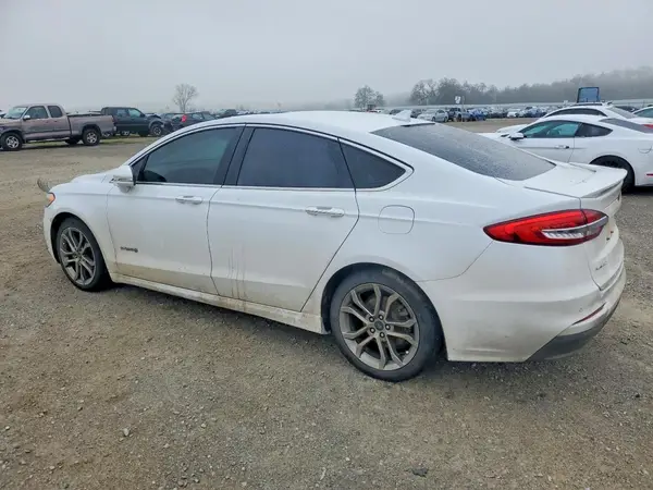 3FA6P0RU1KR138263 2019 FORD FUSION - Image 2