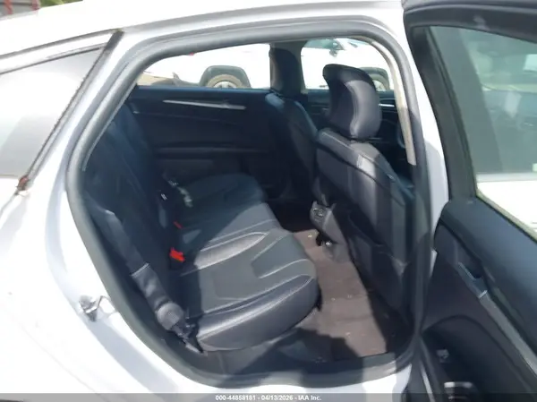 3FA6P0RU1KR141082 2019 FORD FUSION - Image 8