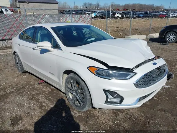 3FA6P0RU1KR211826 2019 FORD FUSION - Image 1