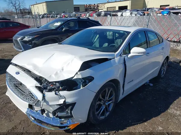 3FA6P0RU1KR211826 2019 FORD FUSION - Image 2
