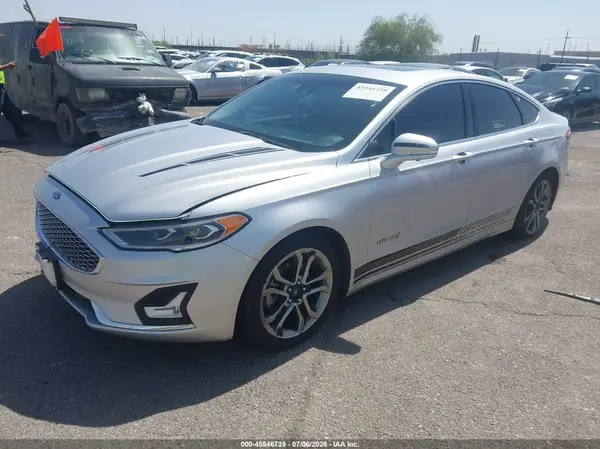 3FA6P0RU1KR235351 2019 FORD FUSION - Image 2