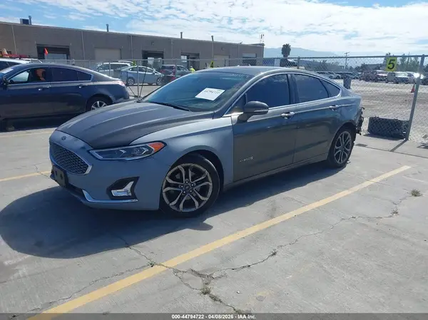 3FA6P0RU1KR235396 2019 FORD FUSION - Image 2
