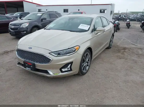 3FA6P0RU1KR235561 2019 FORD FUSION - Image 2