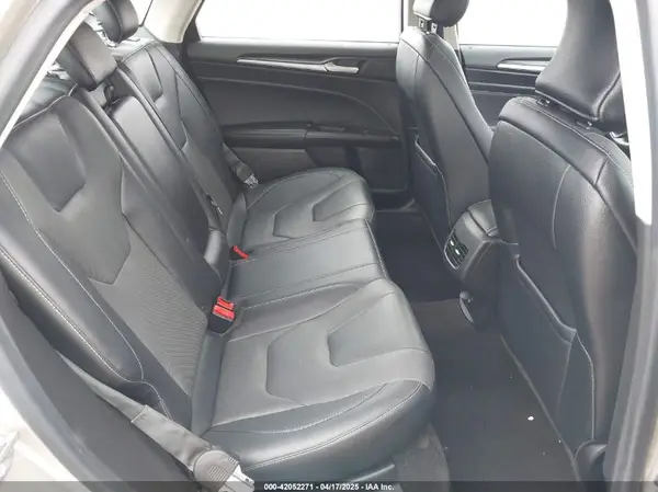 3FA6P0RU1KR235561 2019 FORD FUSION - Image 8