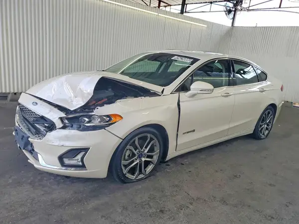 3FA6P0RU1KR243871 2019 FORD FUSION - Image 1