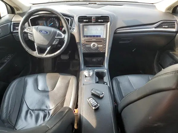 3FA6P0RU1KR244051 2019 FORD FUSION - Image 8