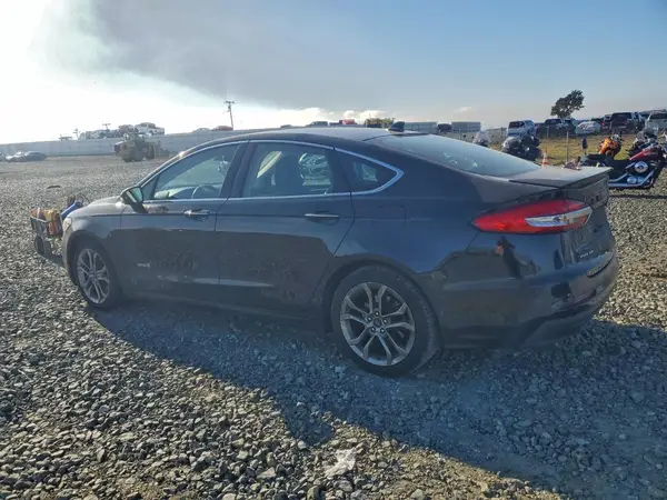 3FA6P0RU1KR260119 2019 FORD FUSION - Image 2