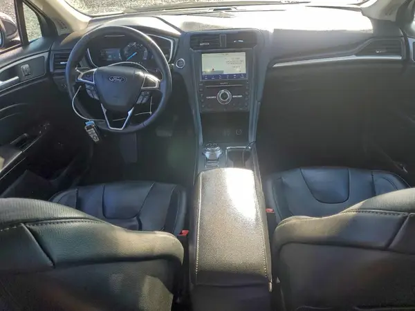 3FA6P0RU1KR260119 2019 FORD FUSION - Image 8