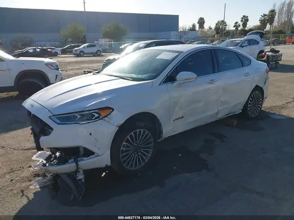 3FA6P0RU2HR330073 2017 FORD FUSION - Image 2