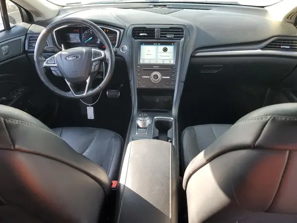 3FA6P0RU2JR111555 2018 FORD FUSION - Image 8