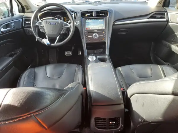 3FA6P0RU2JR123947 2018 FORD FUSION - Image 8