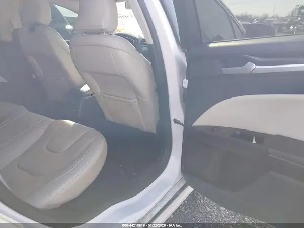 3FA6P0RU2JR141297 2018 FORD FUSION - Image 8