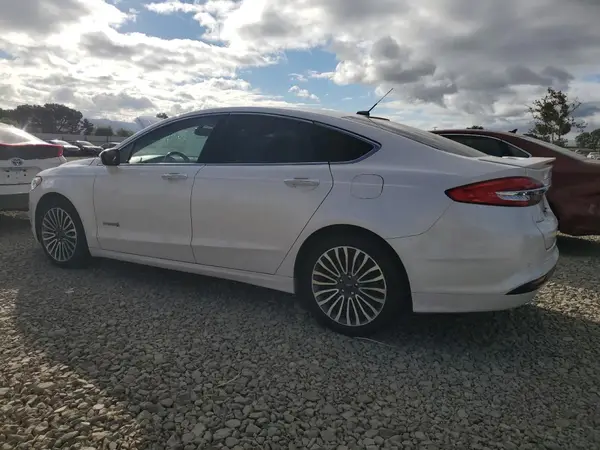 3FA6P0RU2JR150811 2018 FORD FUSION - Image 2