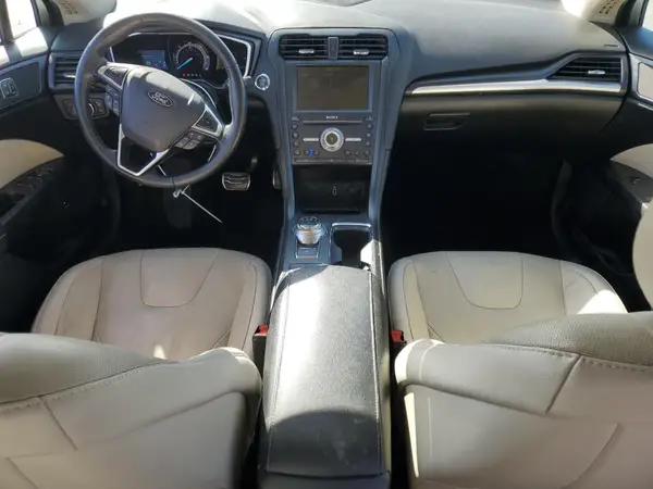 3FA6P0RU2JR243067 2018 FORD FUSION - Image 8