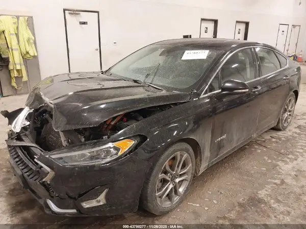3FA6P0RU2KR106745 2019 FORD FUSION - Image 2