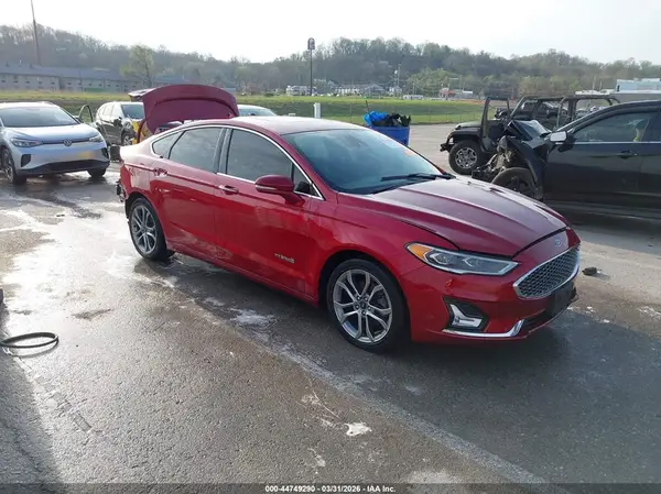 3FA6P0RU2KR137221 2019 FORD FUSION - Image 1