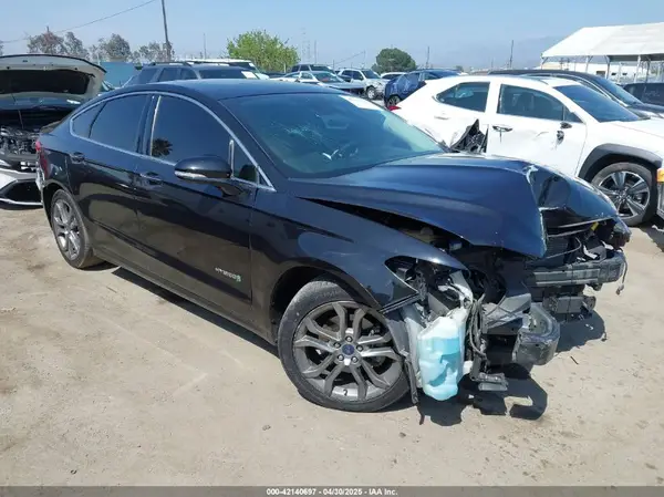 3FA6P0RU2KR168078 2019 FORD FUSION - Image 1