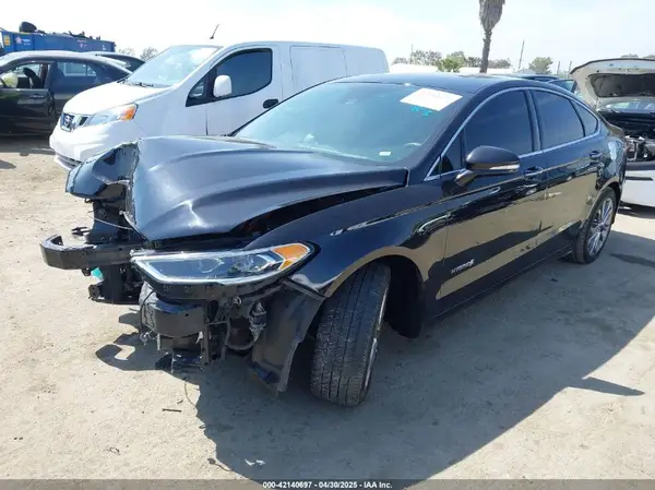 3FA6P0RU2KR168078 2019 FORD FUSION - Image 2