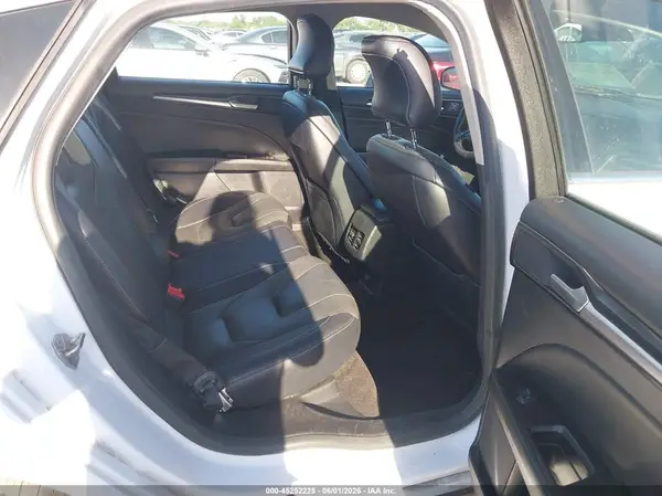3FA6P0RU2KR202939 2019 FORD FUSION - Image 8