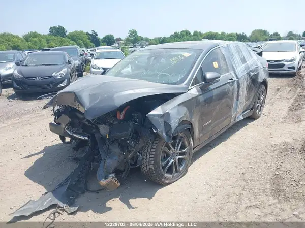 3FA6P0RU2KR211642 2019 FORD FUSION - Image 2