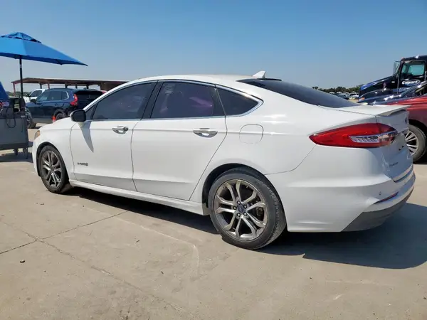 3FA6P0RU2KR223693 2019 FORD FUSION - Image 2