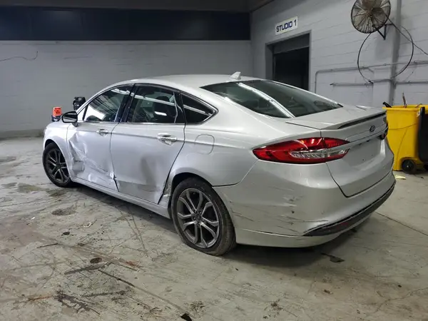 3FA6P0RU2KR223757 2019 FORD FUSION - Image 2