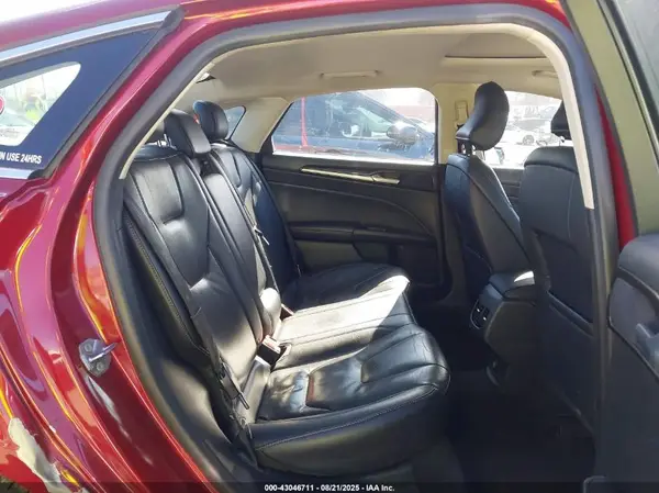 3FA6P0RU2KR240025 2019 FORD FUSION - Image 8