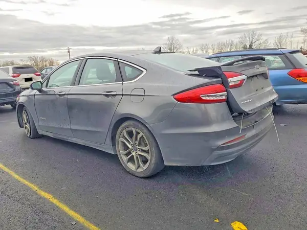 3FA6P0RU2KR262672 2019 FORD FUSION - Image 2
