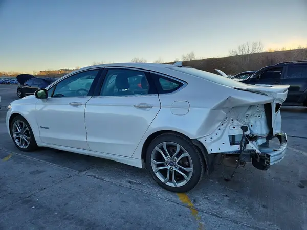 3FA6P0RU2KR272943 2019 FORD FUSION - Image 2