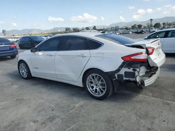 3FA6P0RU3GR144704 2016 FORD FUSION - Image 2