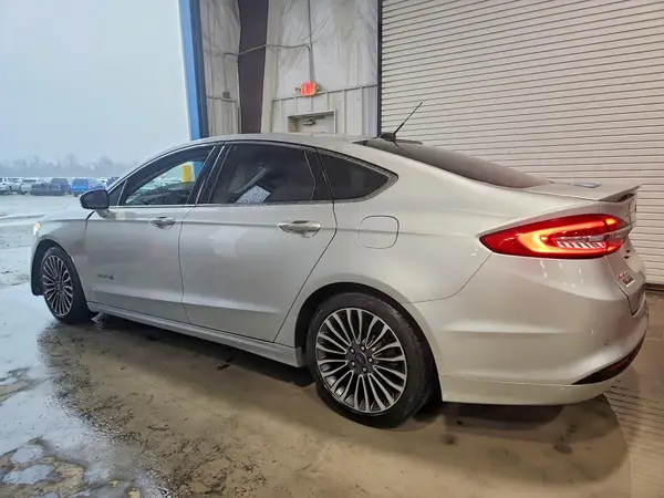 3FA6P0RU3HR190762 2017 FORD FUSION - Image 2