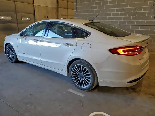 3FA6P0RU3HR317641 2017 FORD FUSION - Image 2