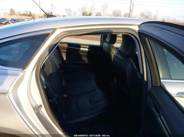 3FA6P0RU3HR368816 2017 FORD FUSION - Image 8