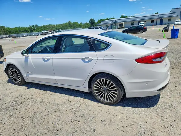 3FA6P0RU3JR113606 2018 FORD FUSION - Image 2