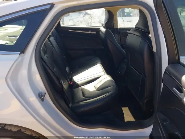 3FA6P0RU3JR124671 2018 FORD FUSION - Image 8