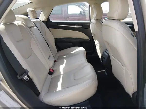 3FA6P0RU3JR140949 2018 FORD FUSION - Image 8