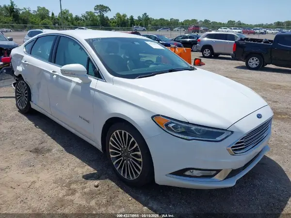 3FA6P0RU3JR141616 2018 FORD FUSION - Image 1
