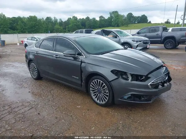 3FA6P0RU3JR154012 2018 FORD FUSION - Image 1