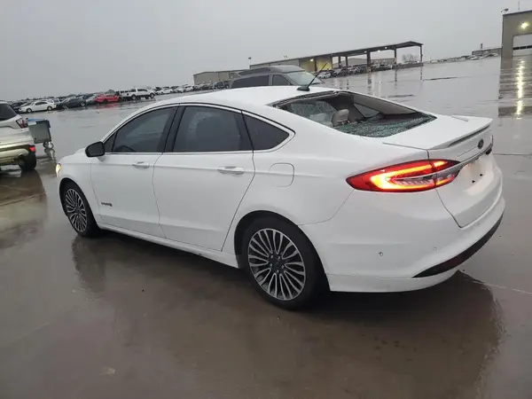 3FA6P0RU3JR159176 2018 FORD FUSION - Image 2