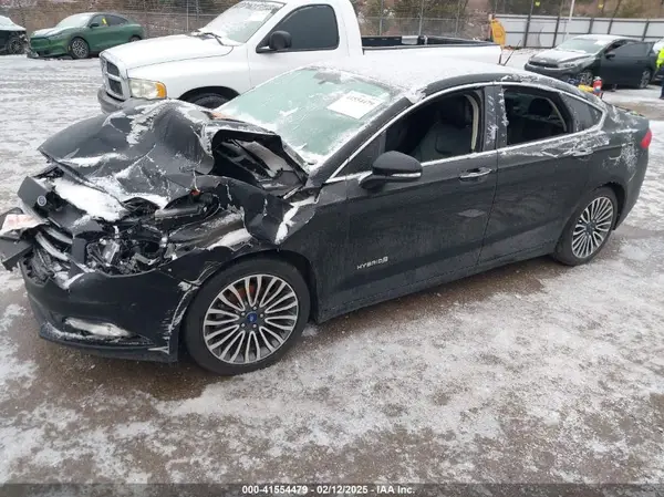 3FA6P0RU3JR241733 2018 FORD FUSION - Image 2