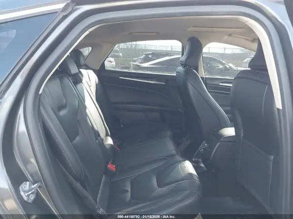 3FA6P0RU3KR105328 2019 FORD FUSION - Image 8