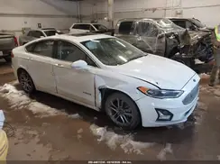 3FA6P0RU3KR120444 2019 FORD FUSION