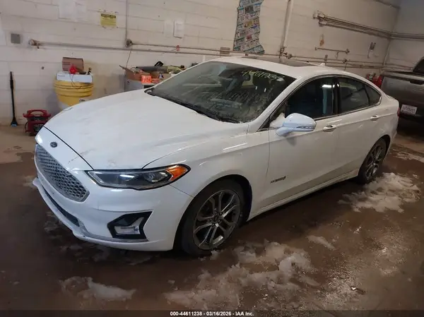 3FA6P0RU3KR120444 2019 FORD FUSION - Image 2