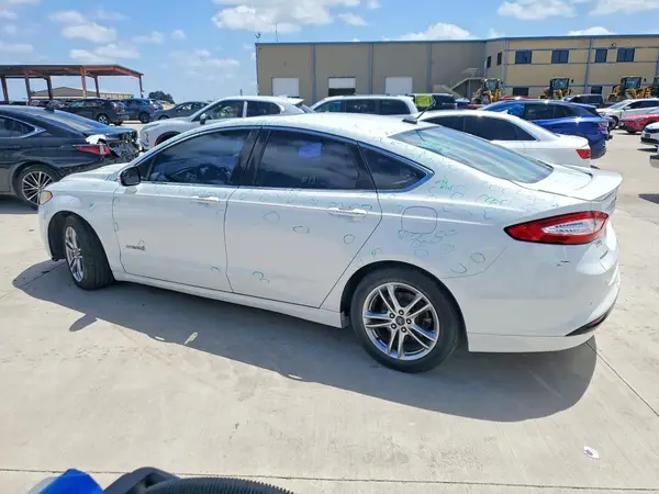 3FA6P0RU4GR184550 2016 FORD FUSION - Image 2