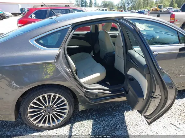 3FA6P0RU4HR279935 2017 FORD FUSION - Image 8