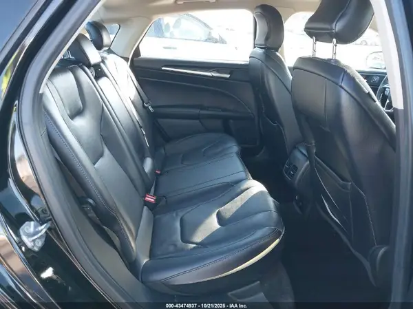 3FA6P0RU4HR357758 2017 FORD FUSION - Image 8